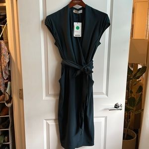 NWT MM LaFleur size 4 Hailey Dress is Wave Crepe deep Teal Blue